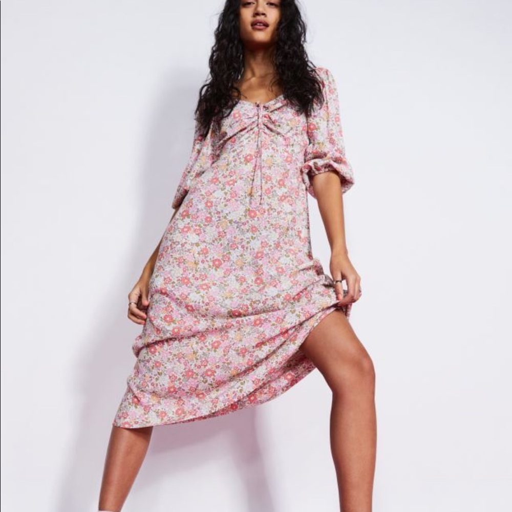 H&M Puff sleeved Dress